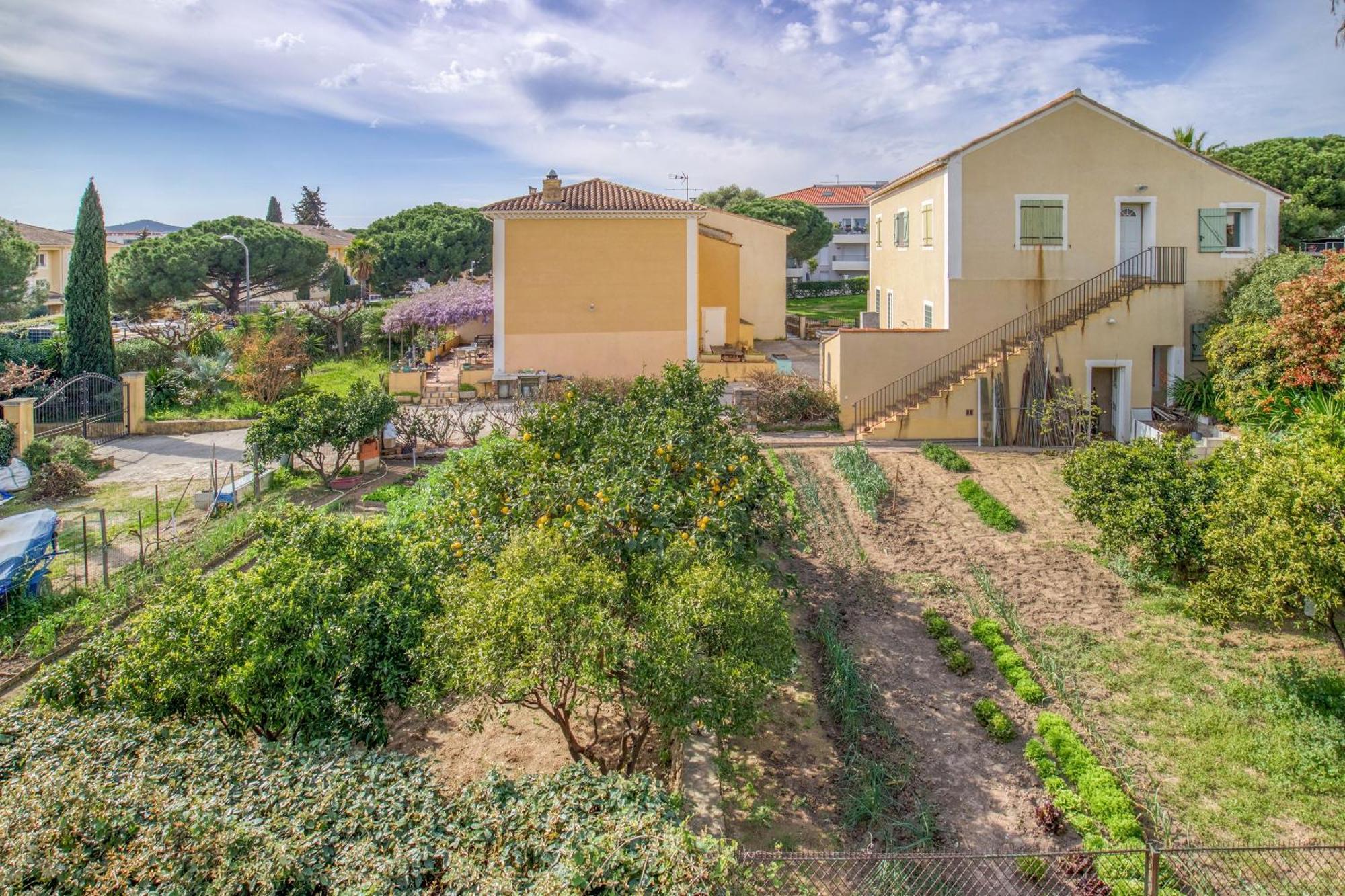 Nouvelle Ere - Appt A Moins D'Un Km De La Plage Le Lavandou Exteriör bild